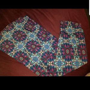 Honey and Lace Pants - 3x honey and lace Pacific palazzo pants Honey and Lace Pants - 3x honey and lace Pacific palazzo pants